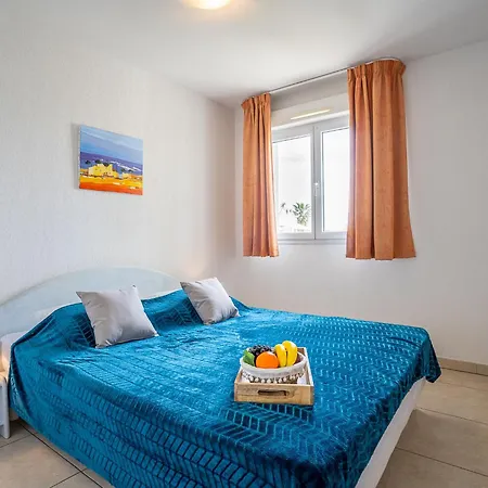 Les Nereides By Interhome * קאנט אן רוסיון