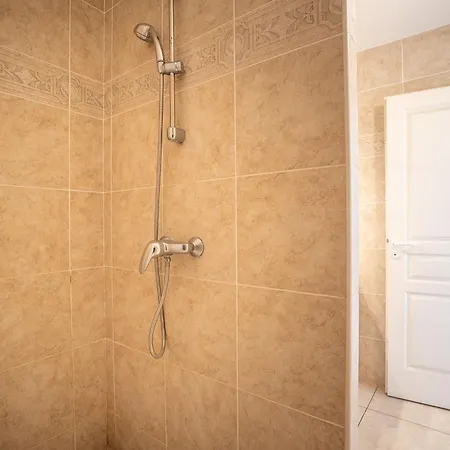 Apartamento Les Nereides By Interhome